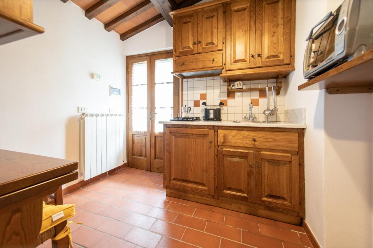 Casetta Di Butia, Ginestra Apartment With Swimming Pool Борго-а-Моццано Экстерьер фото