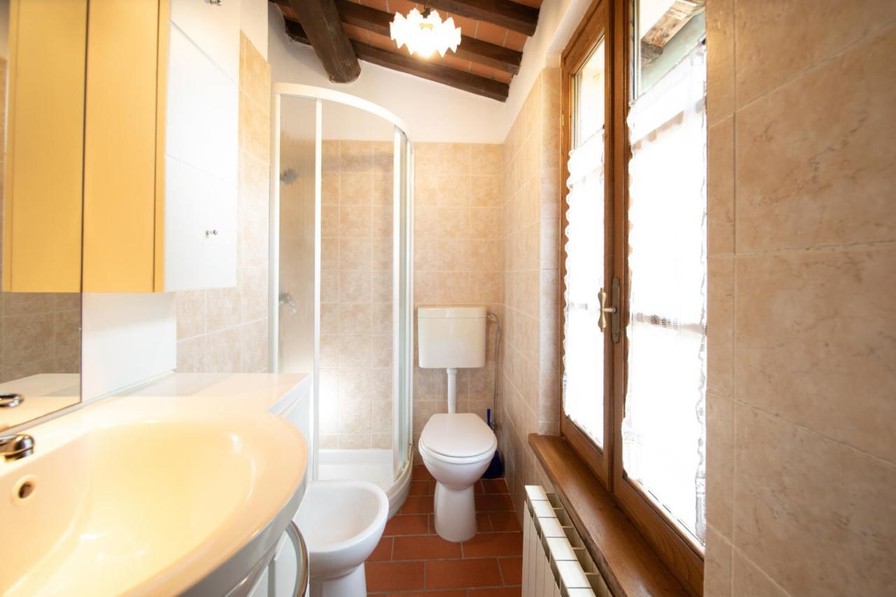 Casetta Di Butia, Ginestra Apartment With Swimming Pool Борго-а-Моццано Экстерьер фото